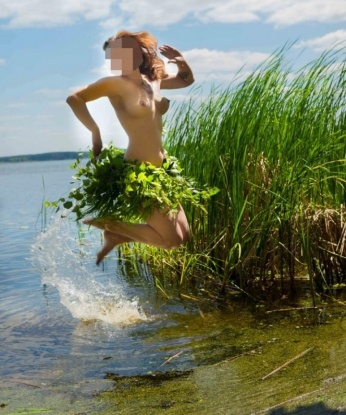 Оля